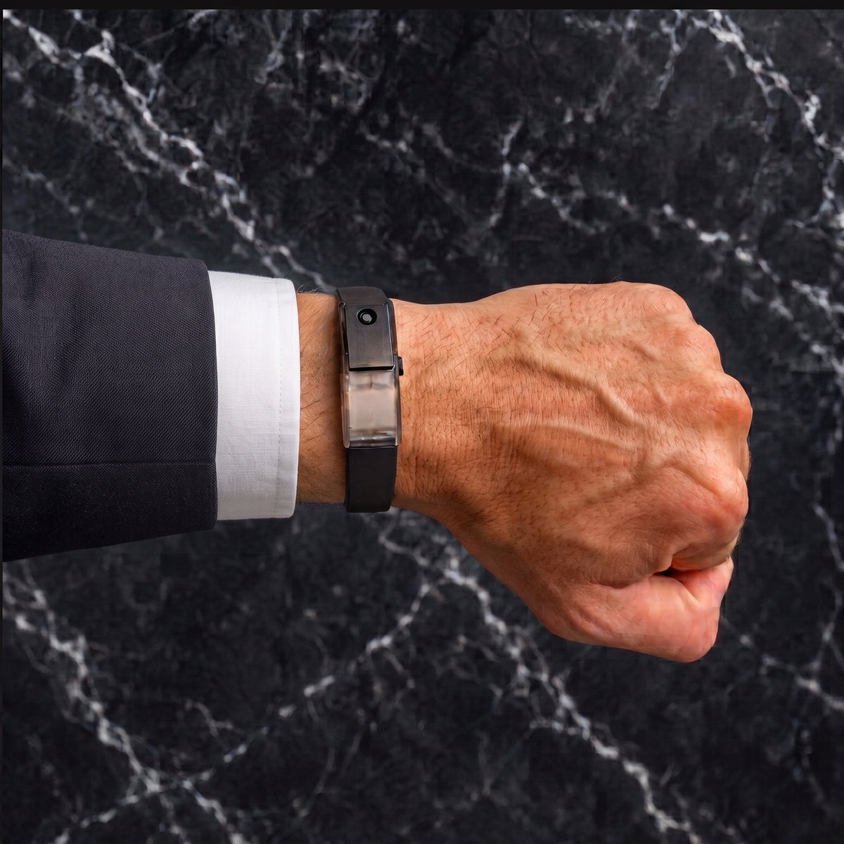 The Sillage Cuff